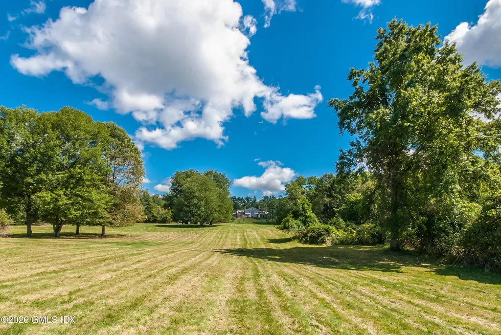 188 Round Hill Road Greenwich CT 06831