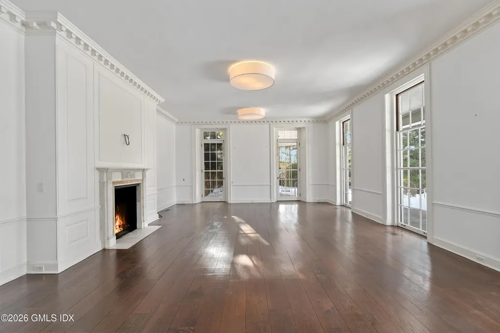 188 Round Hill Road Greenwich CT 06831