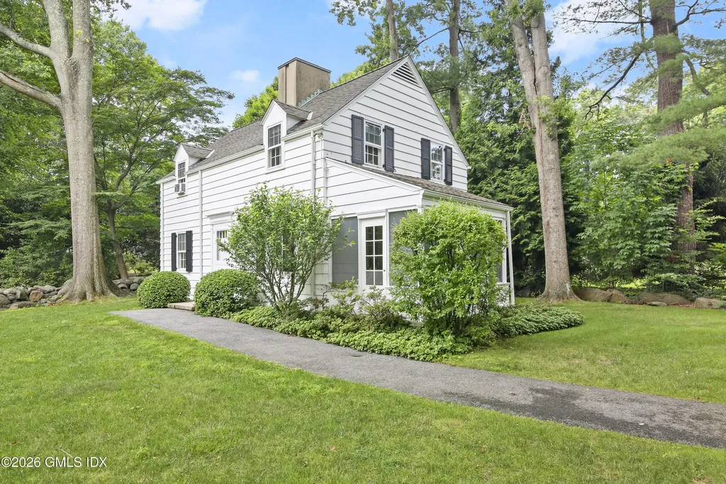 12 Woodside Road Greenwich CT 06830