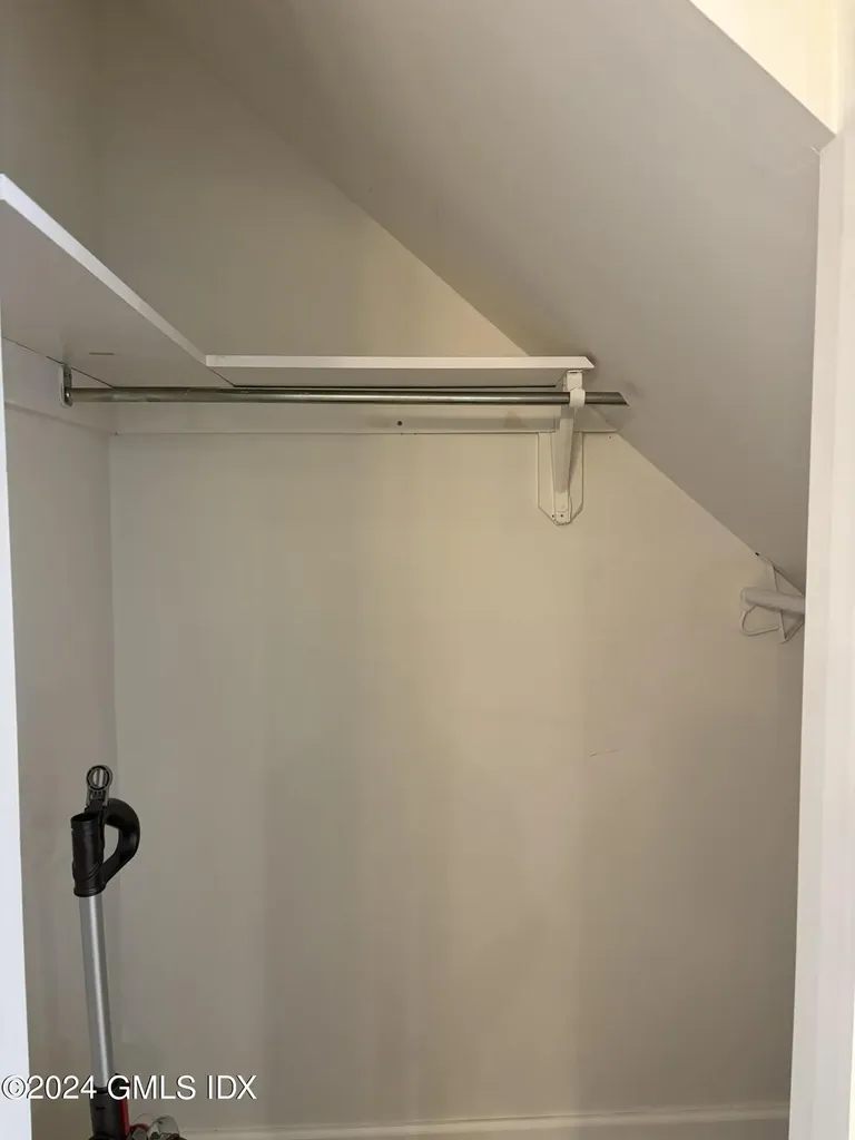 1465 E Putnam Avenue Old Greenwich CT 06870