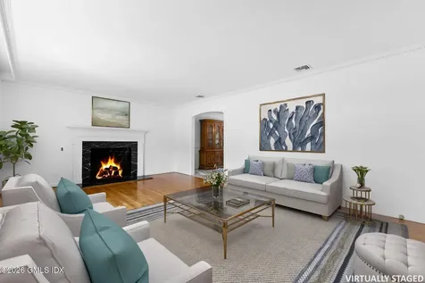 115 N Stonehedge Drive Greenwich CT 06831