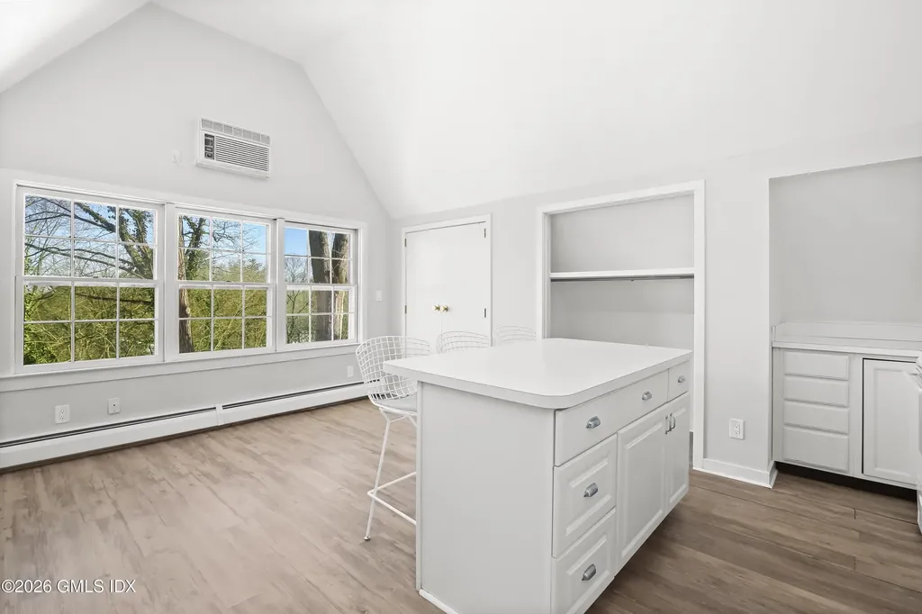 364 Cedar Hill Greenwich CT 06830