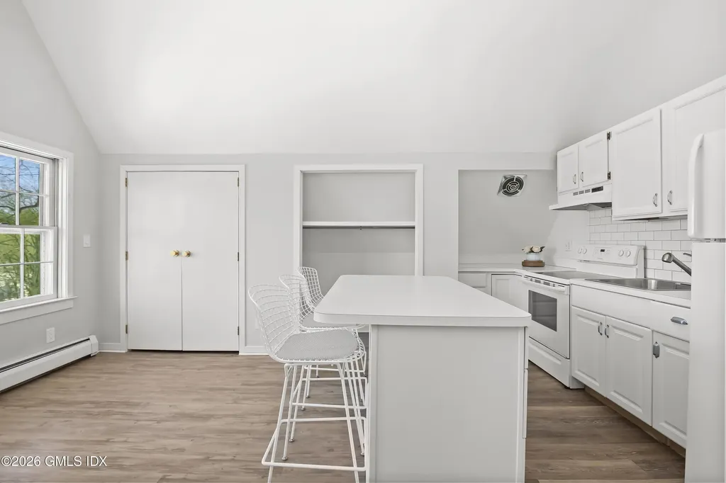 364 Cedar Hill Greenwich CT 06830