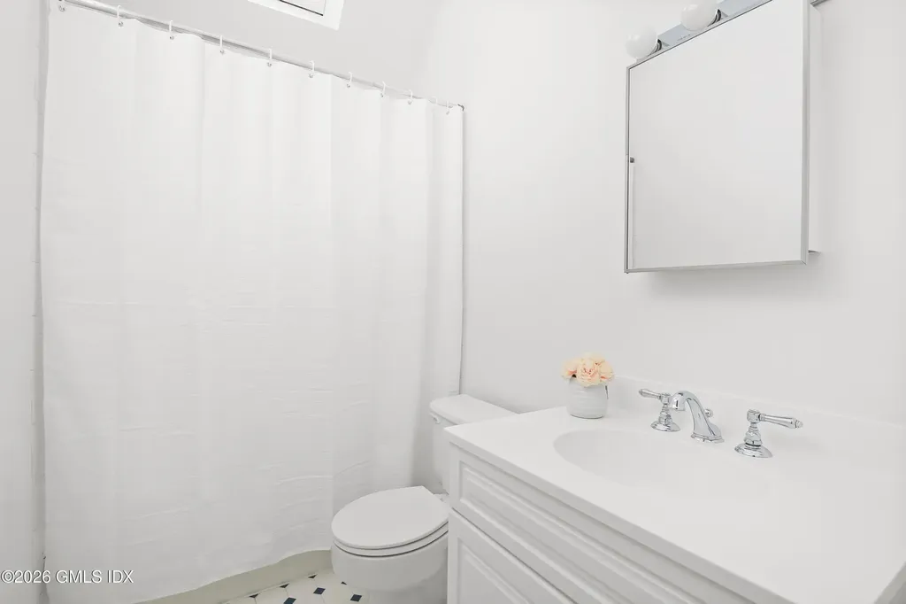 364 Cedar Hill Greenwich CT 06830