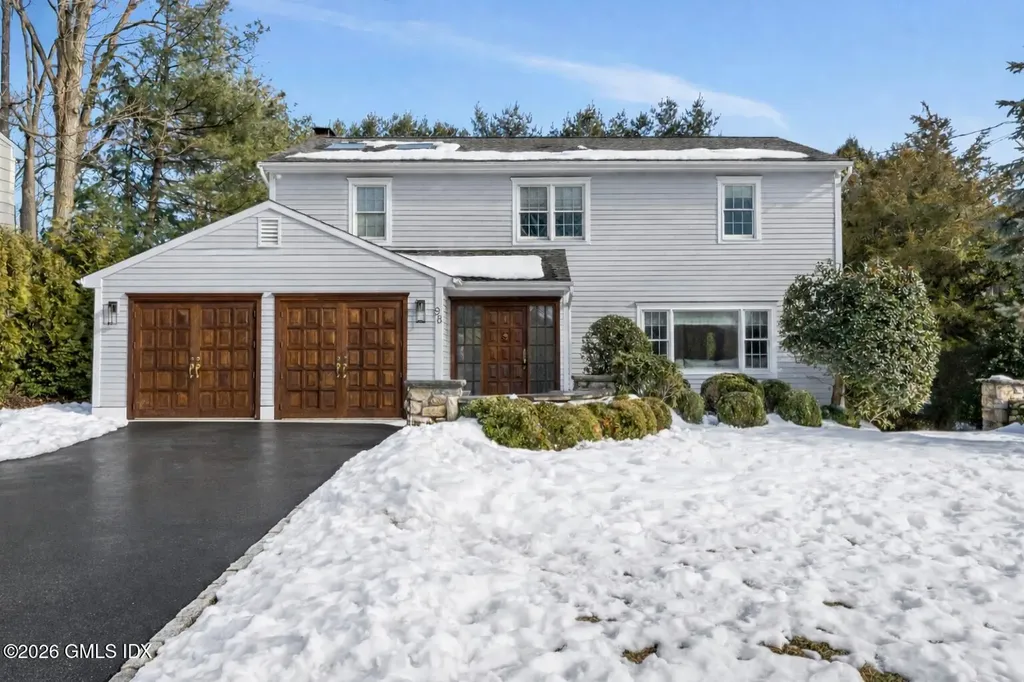 98 Hillcrest Park Road Cos Cob CT 06807