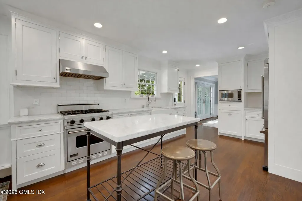 98 Hillcrest Park Road Cos Cob CT 06807