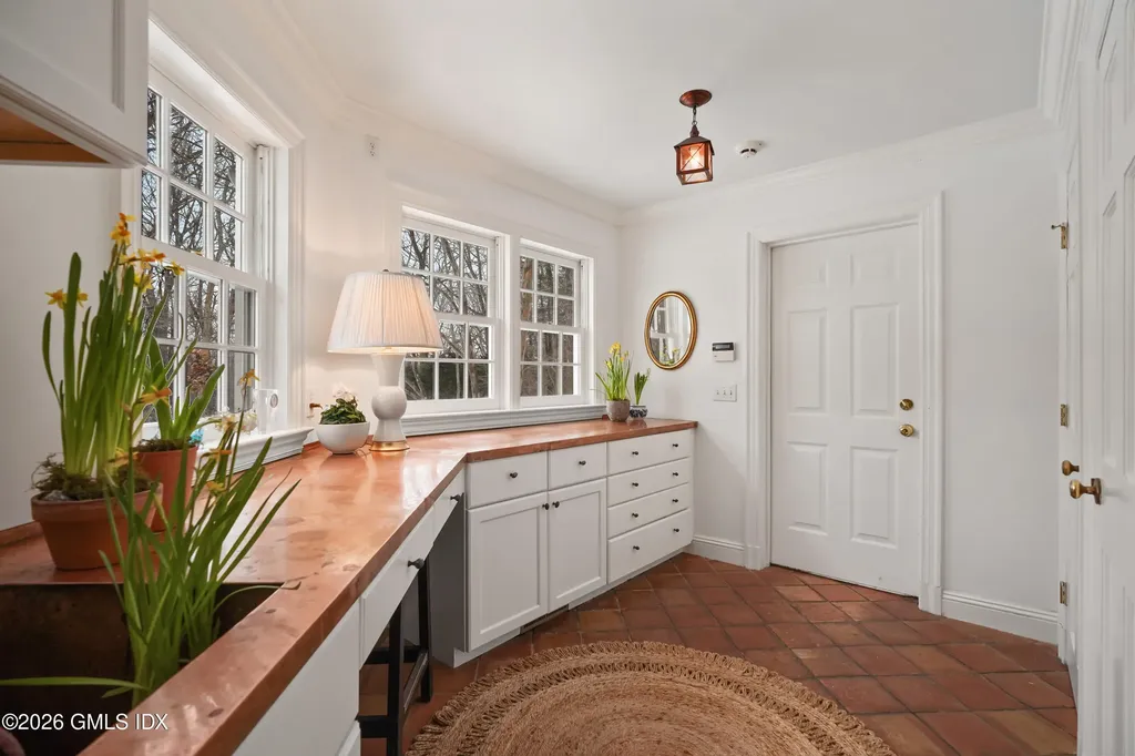 14 Pinecroft Road Greenwich CT 06830