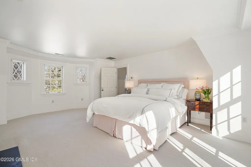 14 Pinecroft Road Greenwich CT 06830