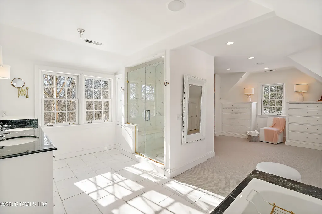 14 Pinecroft Road Greenwich CT 06830