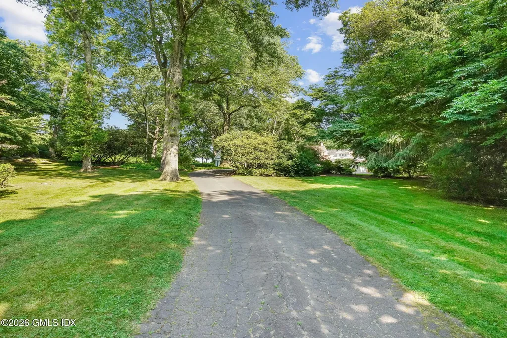 14 Pinecroft Road Greenwich CT 06830