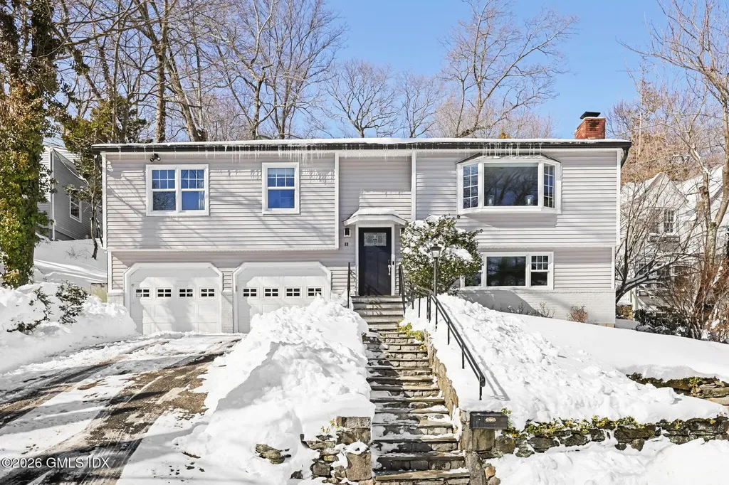 52 Valleywood Road Cos Cob CT 06807