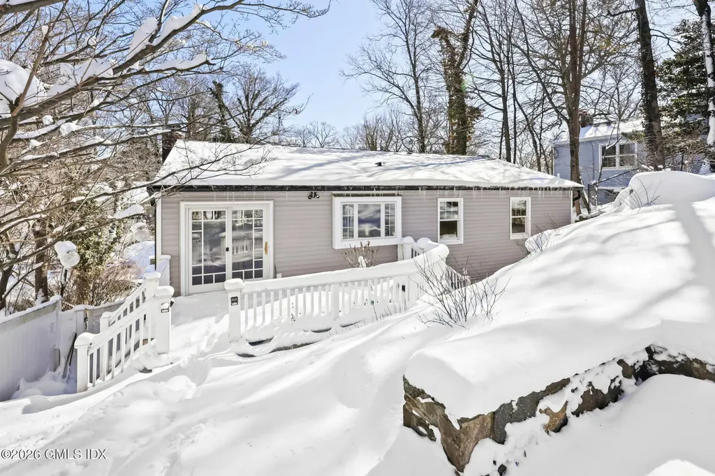 52 Valleywood Road Cos Cob CT 06807