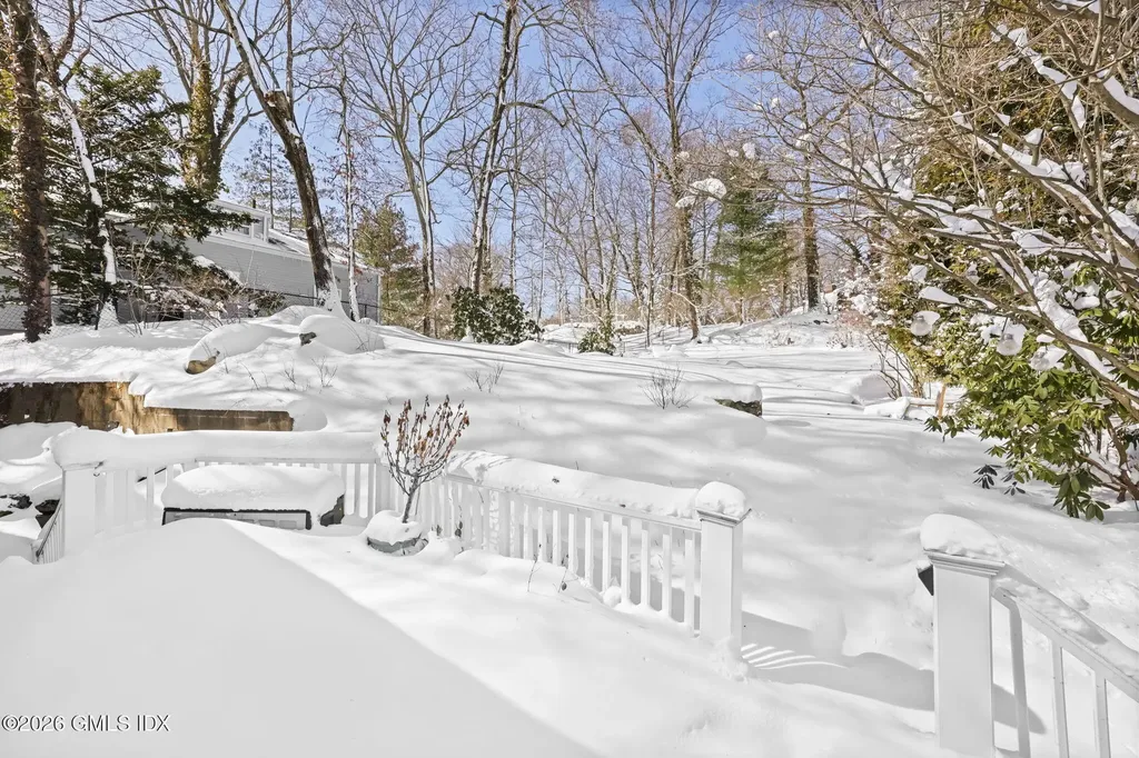 52 Valleywood Road Cos Cob CT 06807