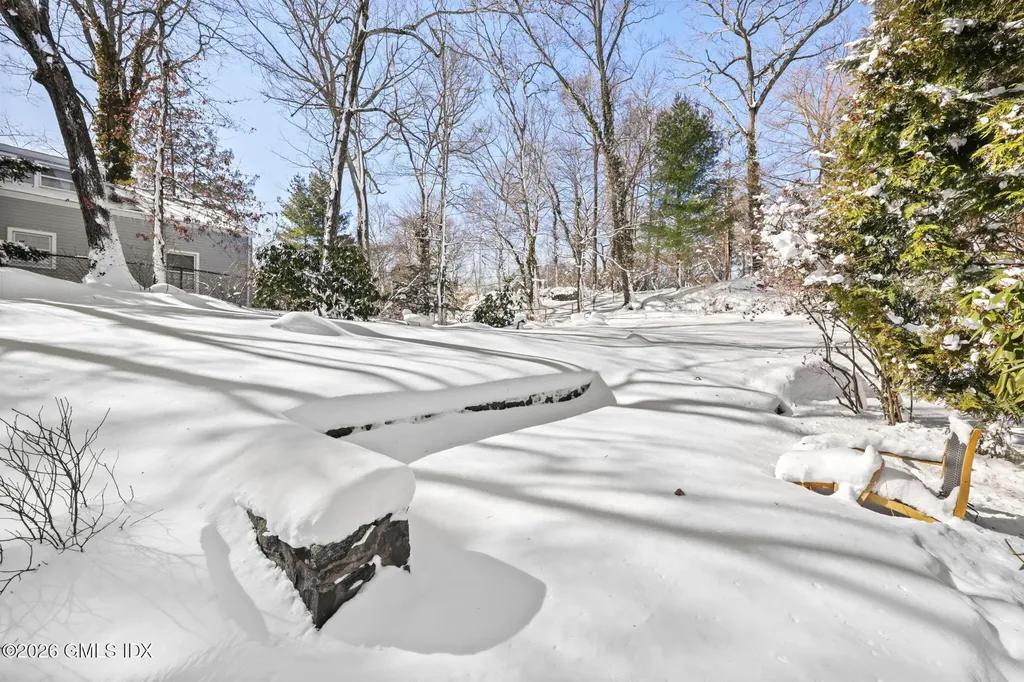 52 Valleywood Road Cos Cob CT 06807