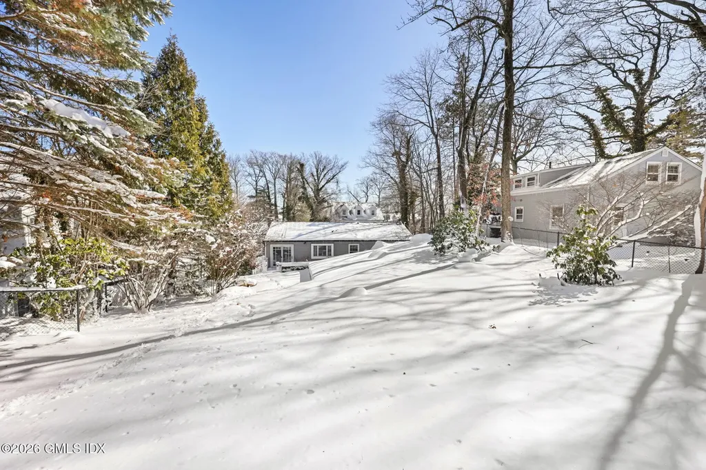 52 Valleywood Road Cos Cob CT 06807