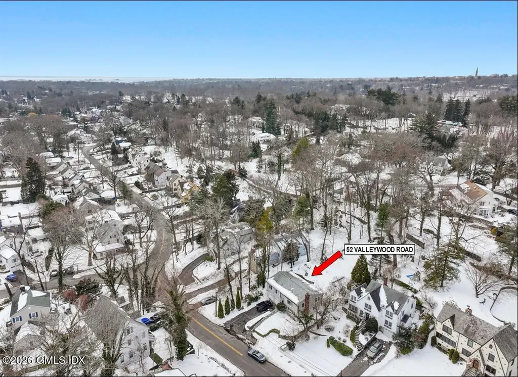 52 Valleywood Road Cos Cob CT 06807