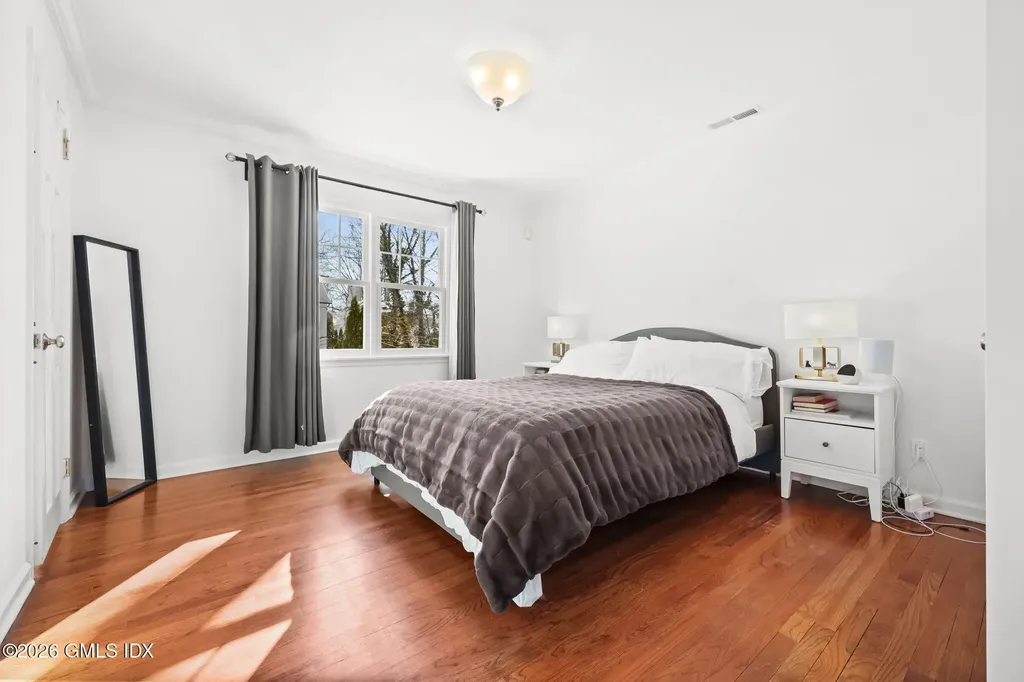 52 Valleywood Road Cos Cob CT 06807