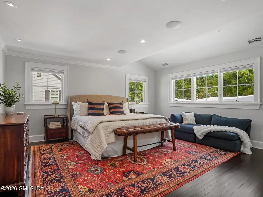 21 Lake Drive Riverside CT 06878