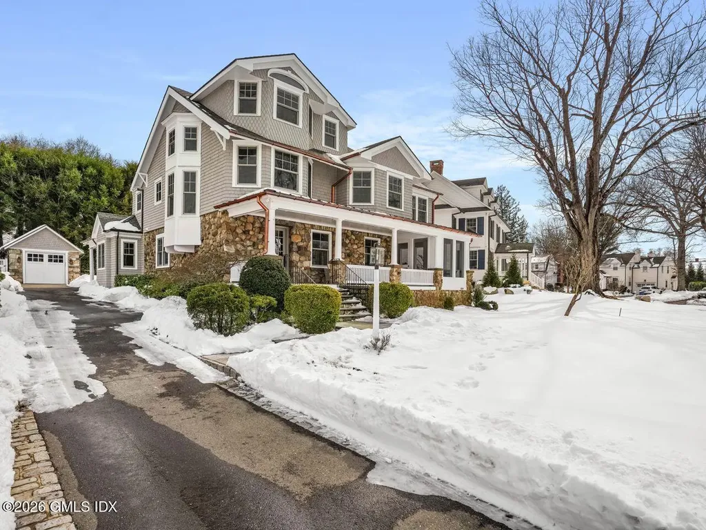 21 Lake Drive Riverside CT 06878