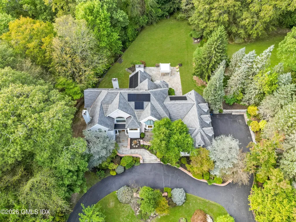 39 Running Brook Lane New Canaan CT 06840