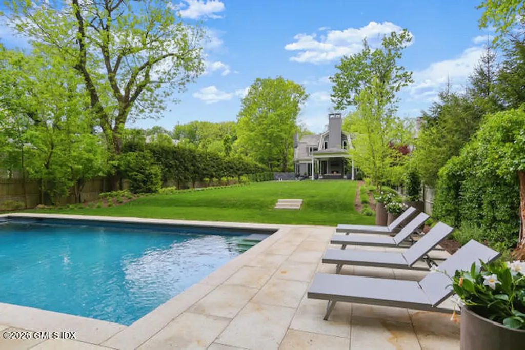 7 Indian Head Road Riverside CT 06878