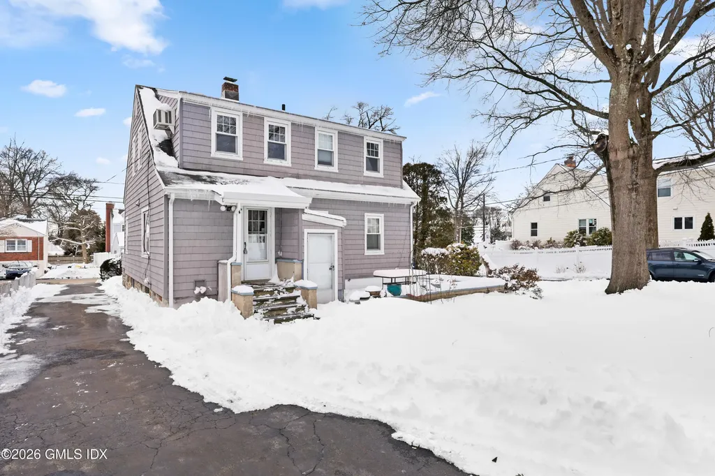 23 Thornhill Road Riverside CT 06878