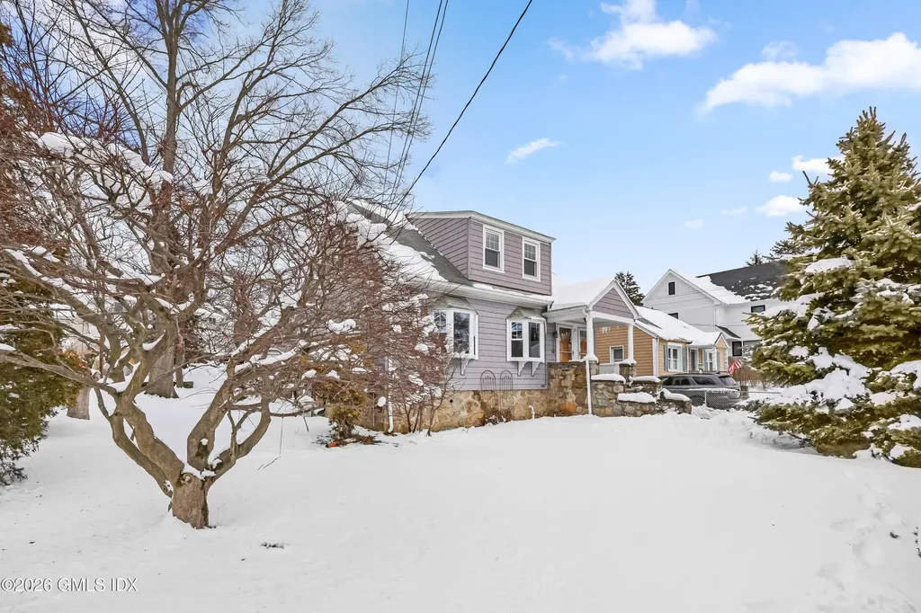 23 Thornhill Road Riverside CT 06878