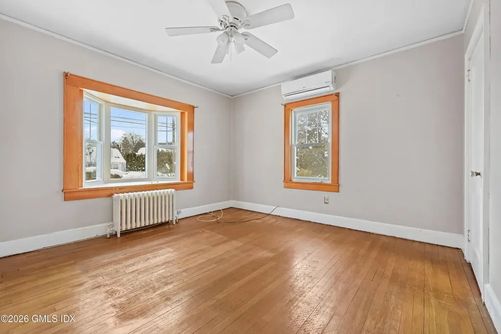 23 Thornhill Road Riverside CT 06878