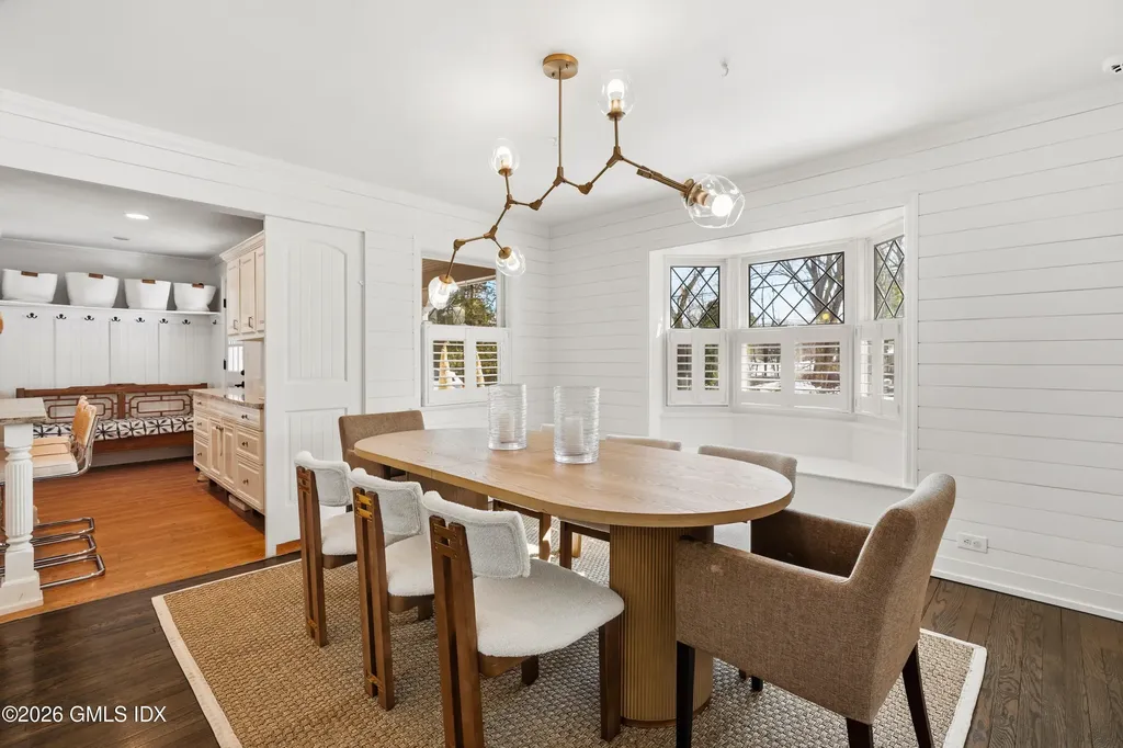 5 Halliwell Drive Stamford CT 06902