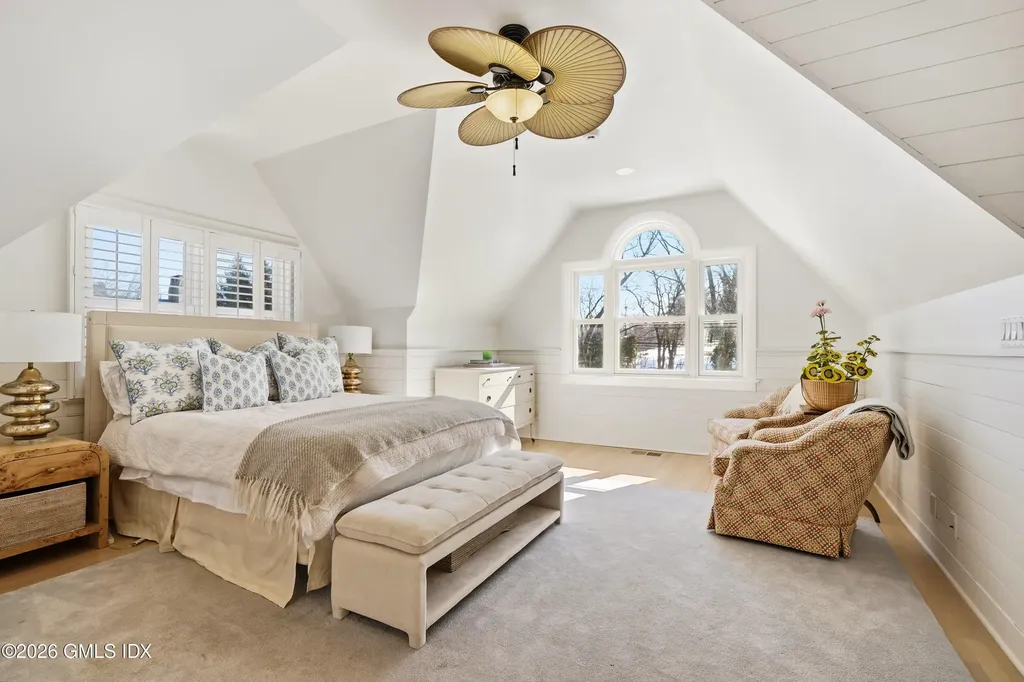 5 Halliwell Drive Stamford CT 06902