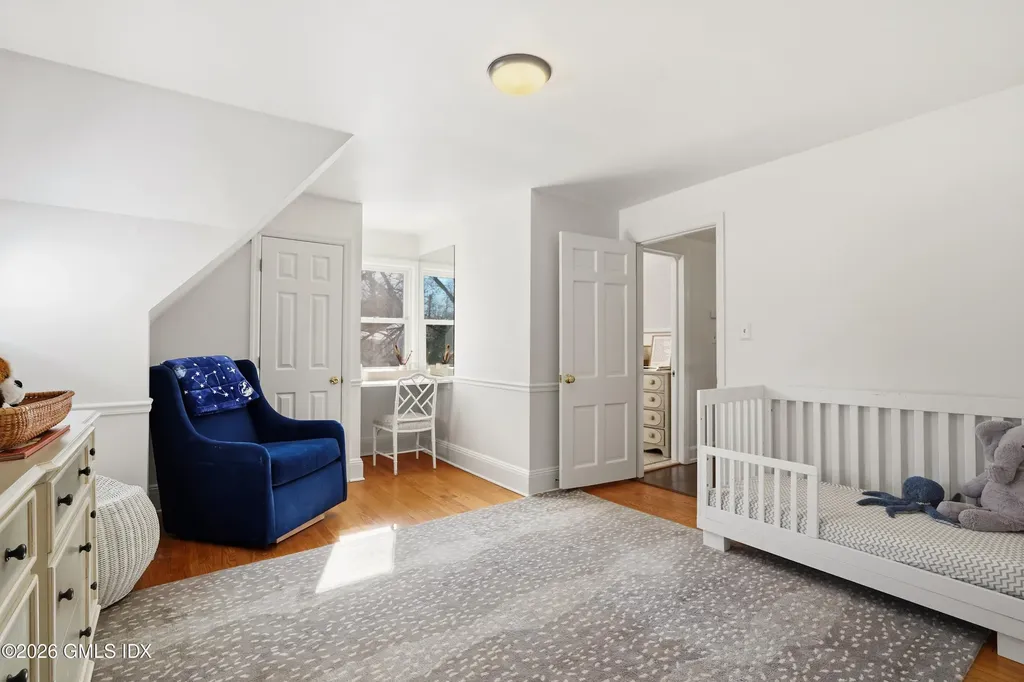 5 Halliwell Drive Stamford CT 06902