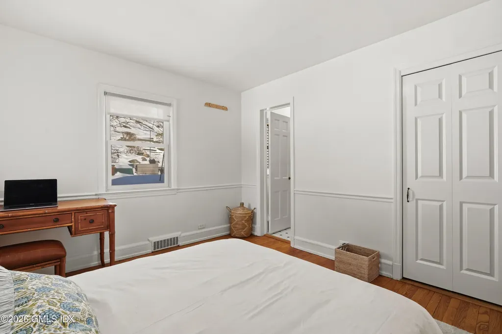 5 Halliwell Drive Stamford CT 06902