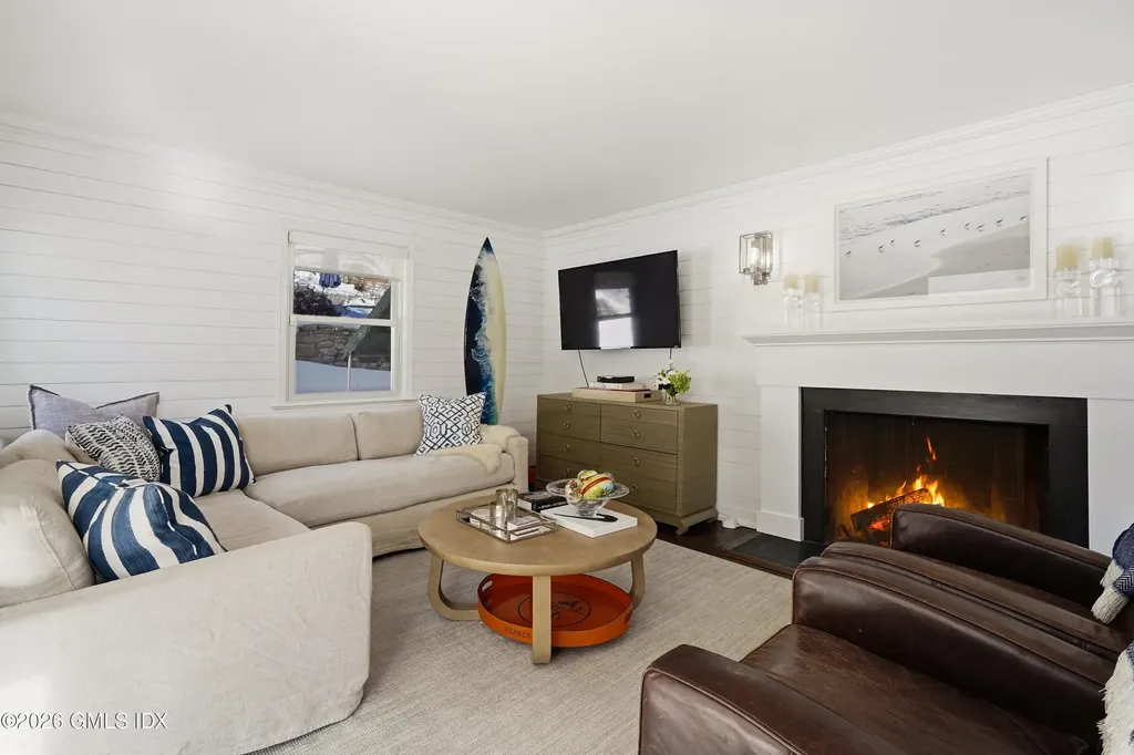 5 Halliwell Drive Stamford CT 06902