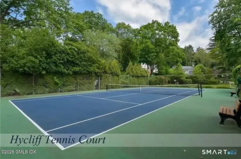 5 Halliwell Drive Stamford CT 06902