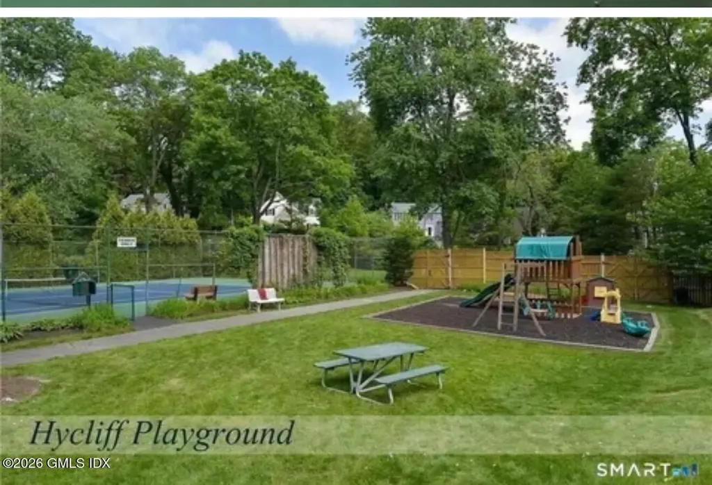 5 Halliwell Drive Stamford CT 06902