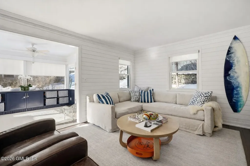 5 Halliwell Drive Stamford CT 06902