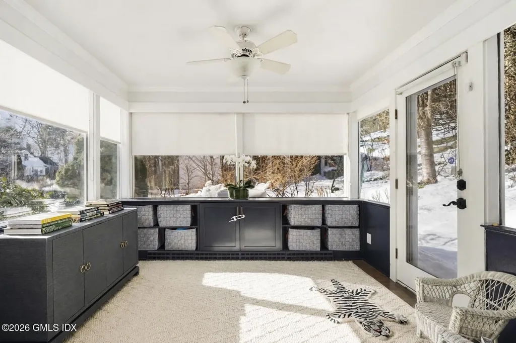 5 Halliwell Drive Stamford CT 06902