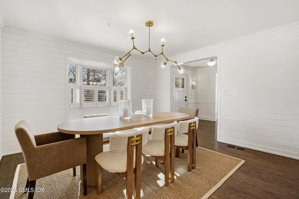 5 Halliwell Drive Stamford CT 06902