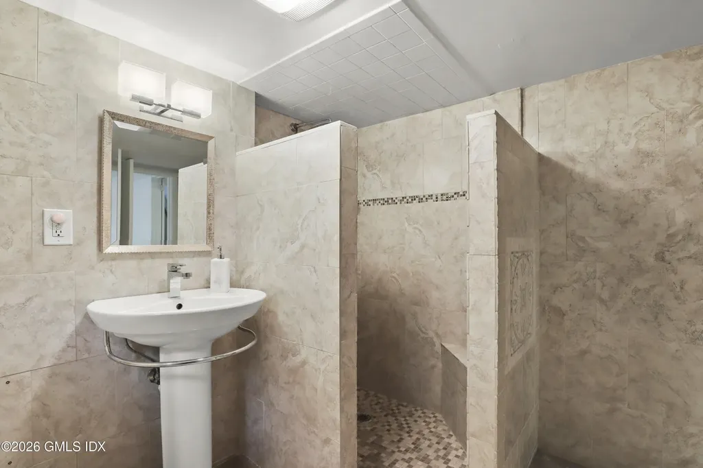 11 Rex Street Greenwich CT 06831