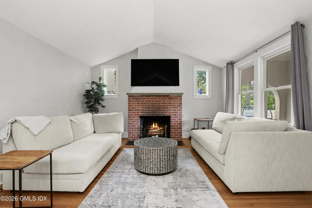 11 Rex Street Greenwich CT 06831