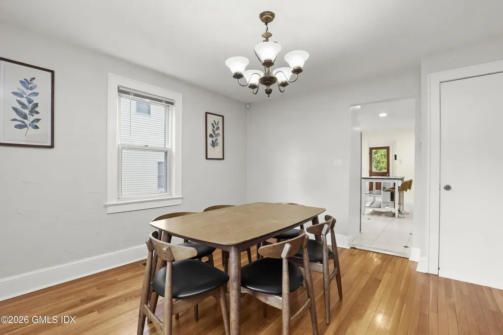 11 Rex Street Greenwich CT 06831