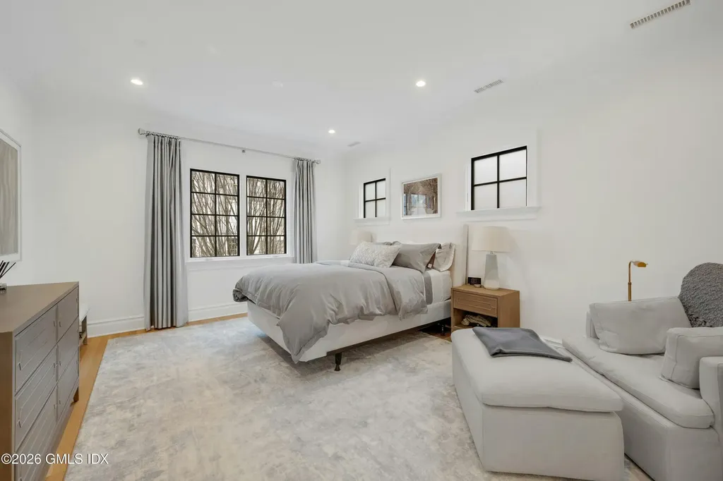 103 Connecticut Avenue Greenwich CT 06830