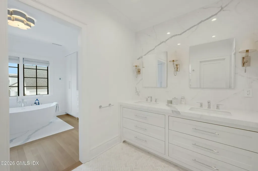 103 Connecticut Avenue Greenwich CT 06830