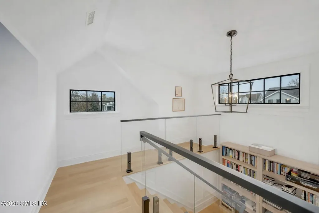 103 Connecticut Avenue Greenwich CT 06830