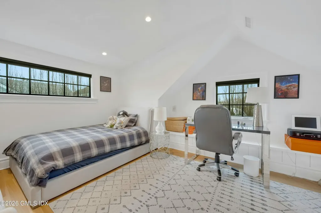 103 Connecticut Avenue Greenwich CT 06830