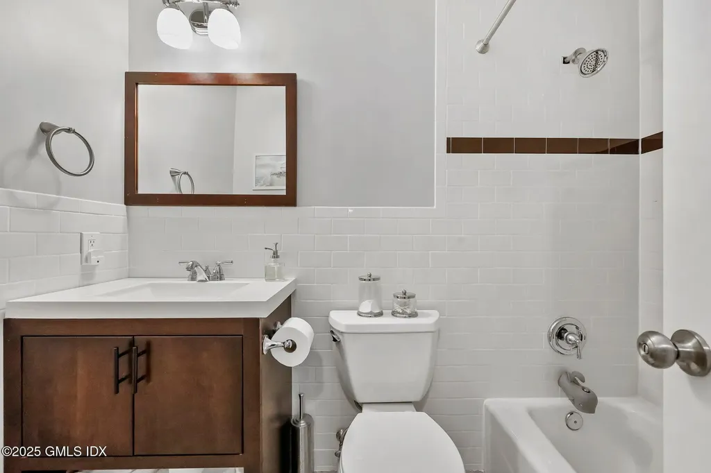 63 Indian Harbor Drive Greenwich CT 06830