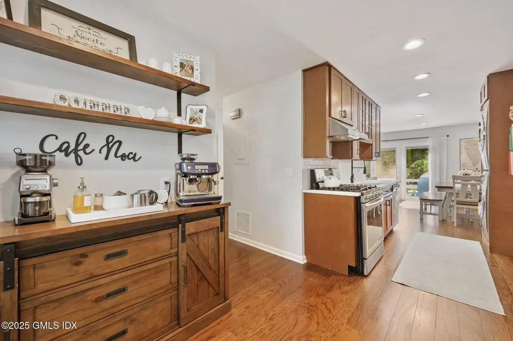 63 Indian Harbor Drive Greenwich CT 06830