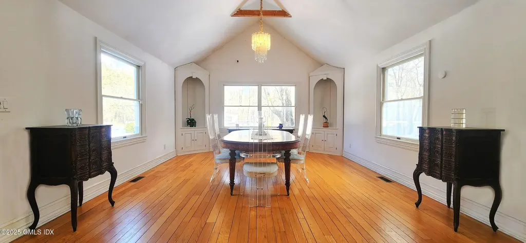 85 Cutler Road Greenwich CT 06831