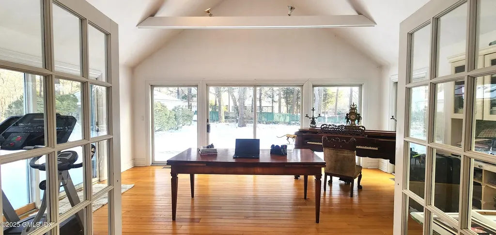 85 Cutler Road Greenwich CT 06831