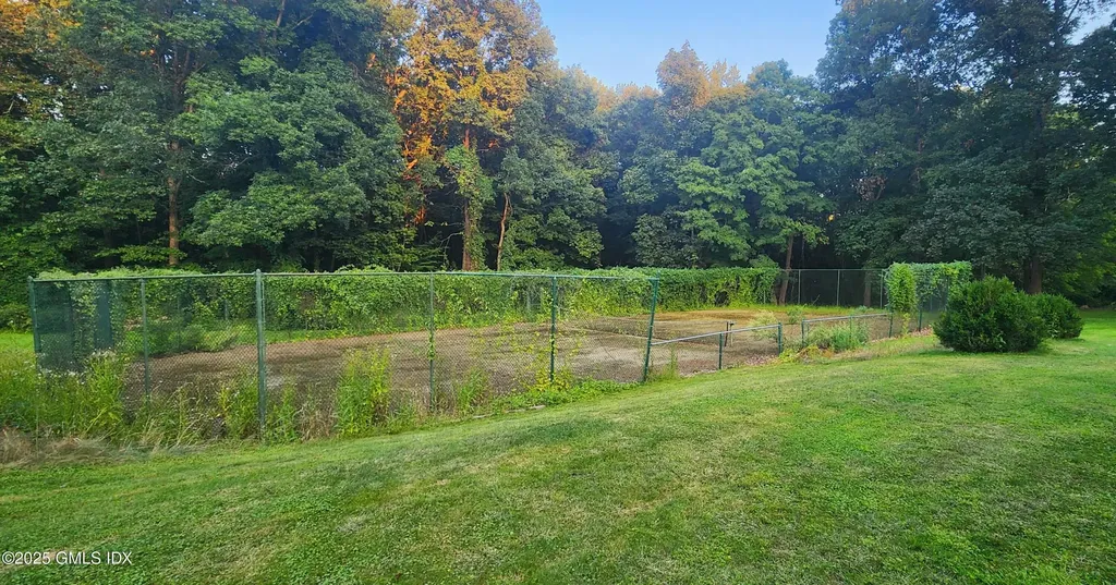 85 Cutler Road Greenwich CT 06831